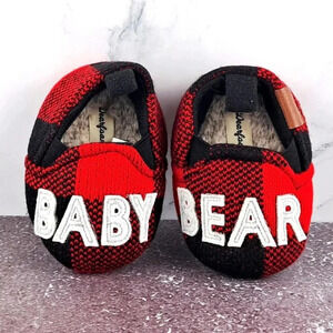 Dearfoams Baby Slippers - BABY BEAR on Buffalo Plaid Black and Red sz 3-6 month